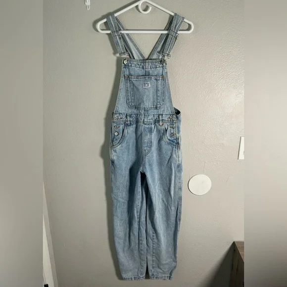 Women’s Pull & Bear Denim Overalls Dungarees Light Blue 100% Cotton Sz Small - Picture 1 of 7